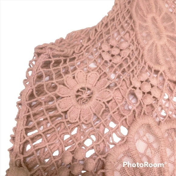 𝅺SOLITAIRE Boho Dusty Rose Crocheted Vest Size Large - Picture 4 of 6